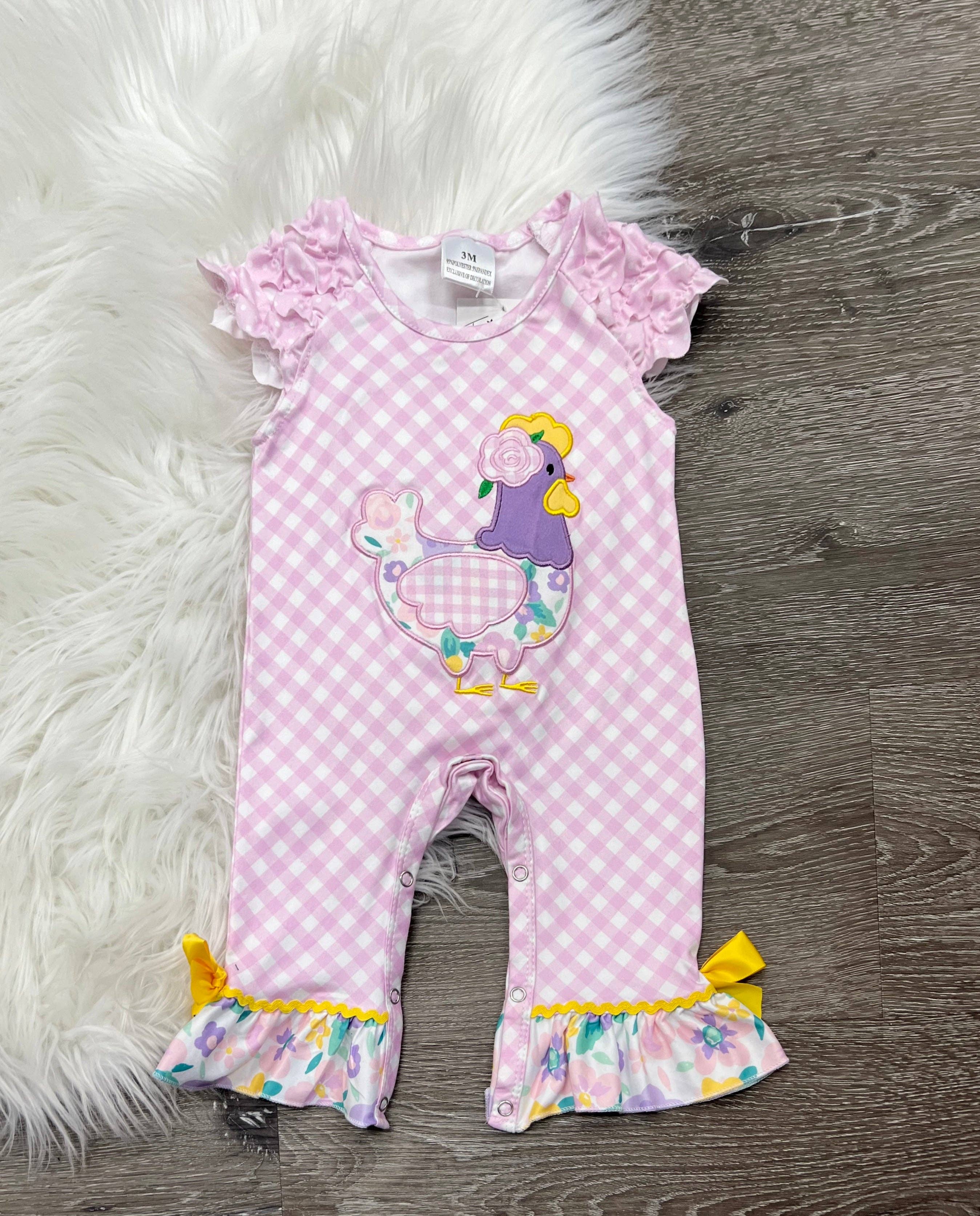 Two Cute Boutique LLC - Vente Barboteuse – bébé - Barboteuse en forme de poulet rose0