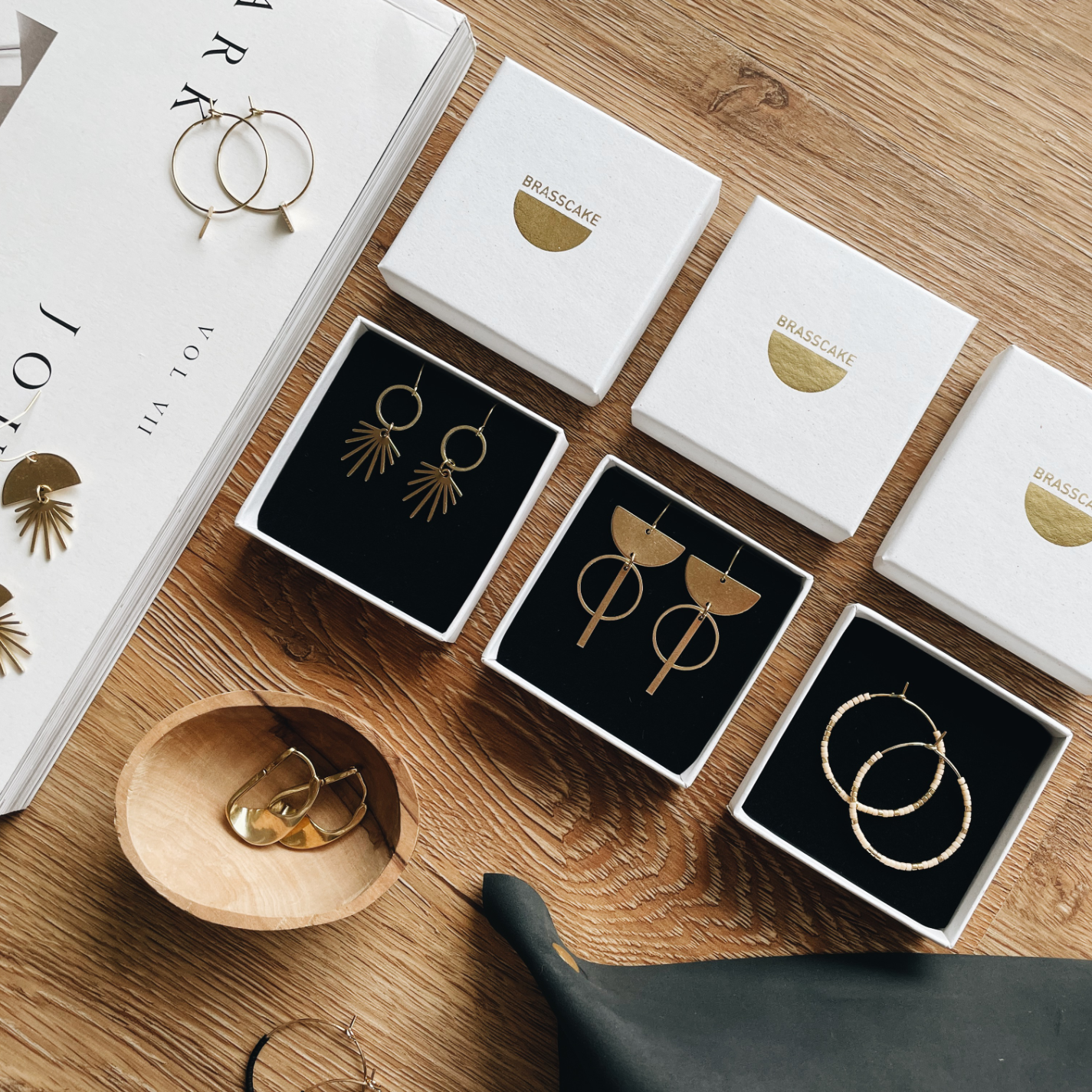 BRASSCAKE Jewelry - Wholesale Hoop Earrings - Moonstone and rod hoop earrings3