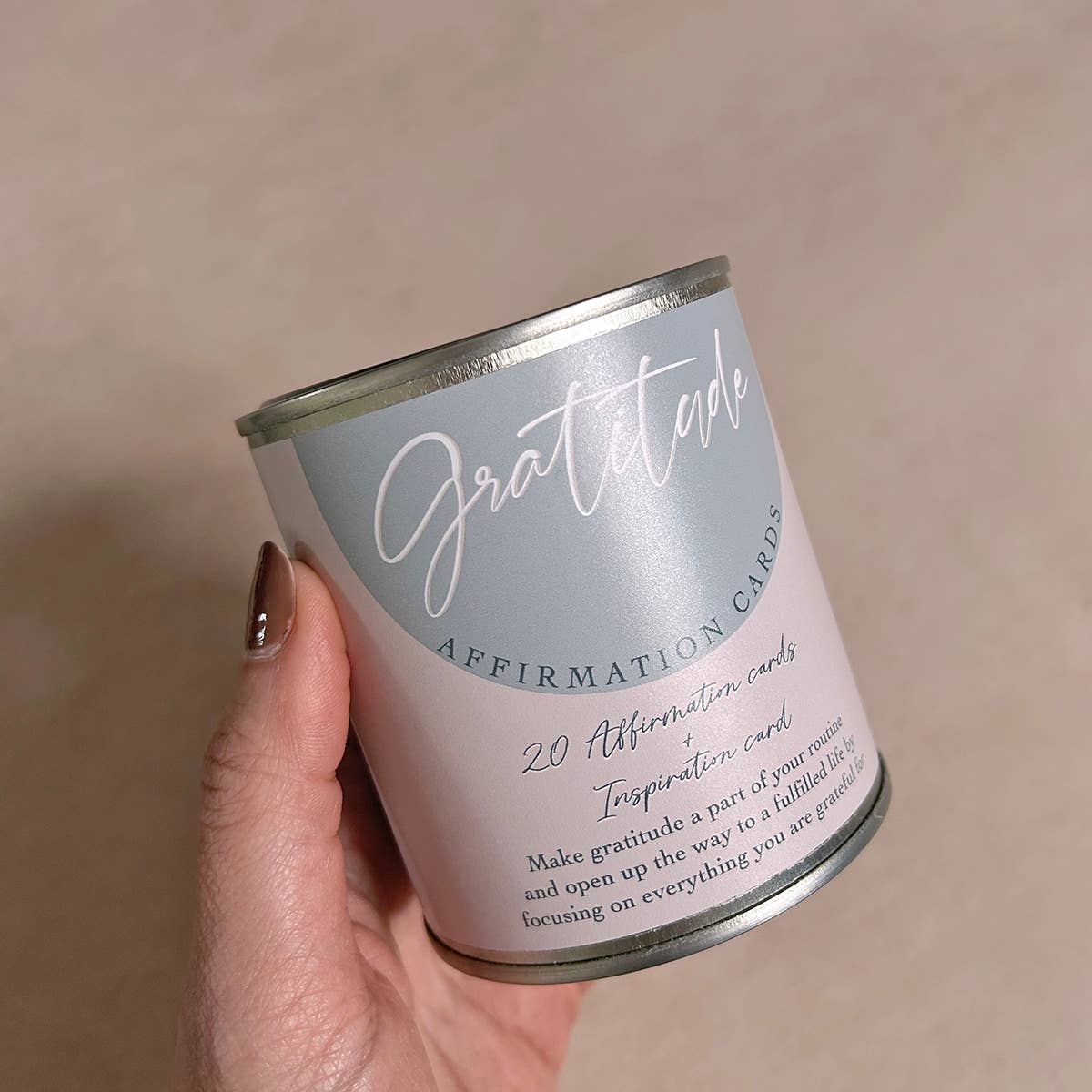 Três Paper Co – wholesale Stationery/notecard set – Gratitude Affirmation Cards Tin1