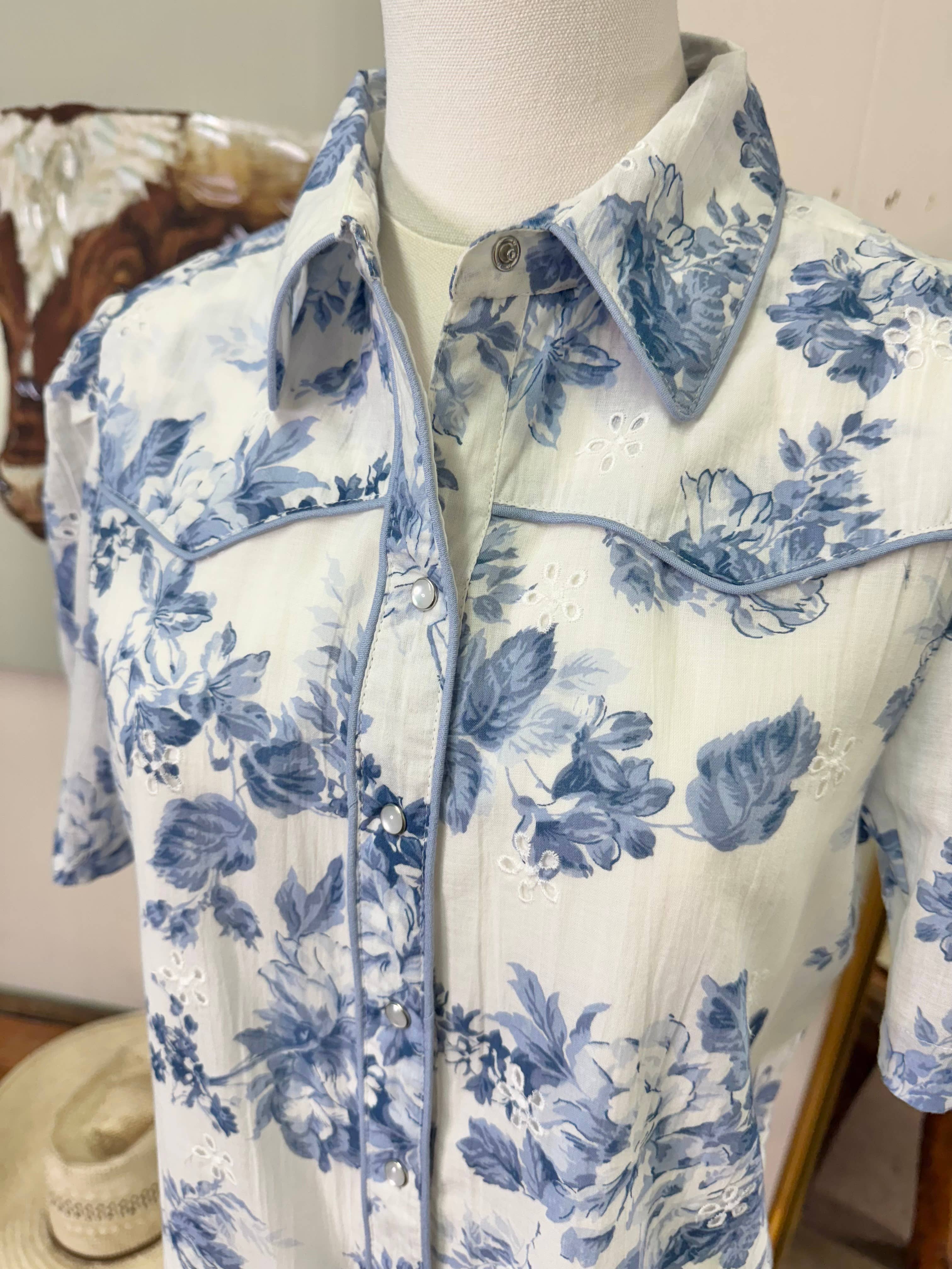 Rockin A Design - Vendita all'ingrosso Camicia button down - Donna - Blusa occidentale a maniche corte con bottoni a pressione e motivo floreale elegante.3