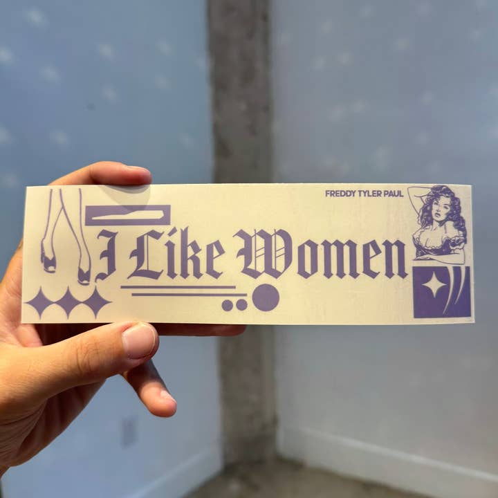 Autocollant « J'aime les femmes » pour la vente par Freddy Tyler Paul