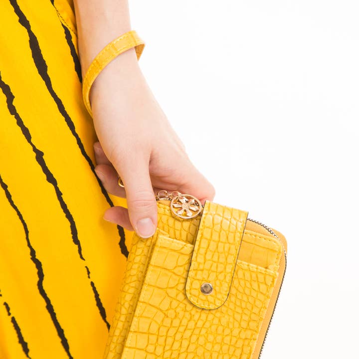 Crocodile Skin Print Wallet, Cellphone Pocket, Wristlet for wholesale by Kaleidoscope Accessories