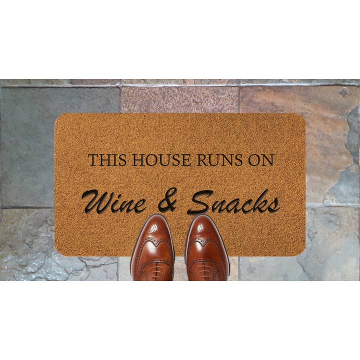 Cette maison fonctionne avec du vin et des snacks en fibre de coco synthétique pour la vente par ARTISANKISS