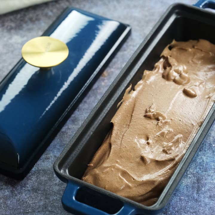 Crucible Cookware - Wholesale Bread Pan - Enameled Cast Iron Bread Pan with Lid - Dark Teal Blue 13