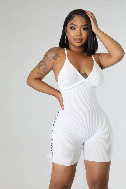 5besties inc – Großhandel Romper – Damen – Strampler aus Strick mit Schnürung6