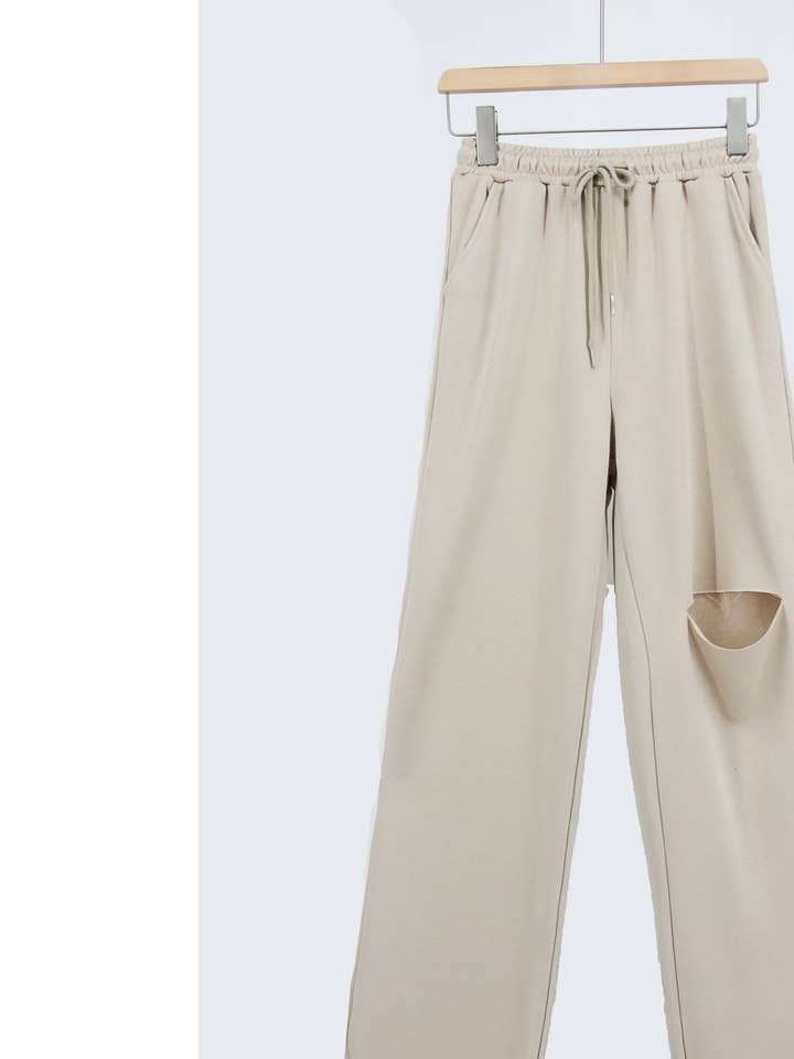 Sweet Generis - Wholesale Athletic sweatpants/jogging bottoms – Women's - RAW CUT WIDE LEG JOGGER SWEATPANTS WITH KNEE RIP4