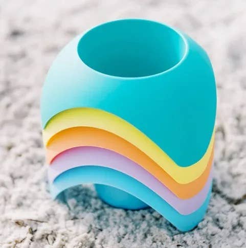 iconic mi – wholesale Beach accessories – Beach Sand Drink Cup Holder6