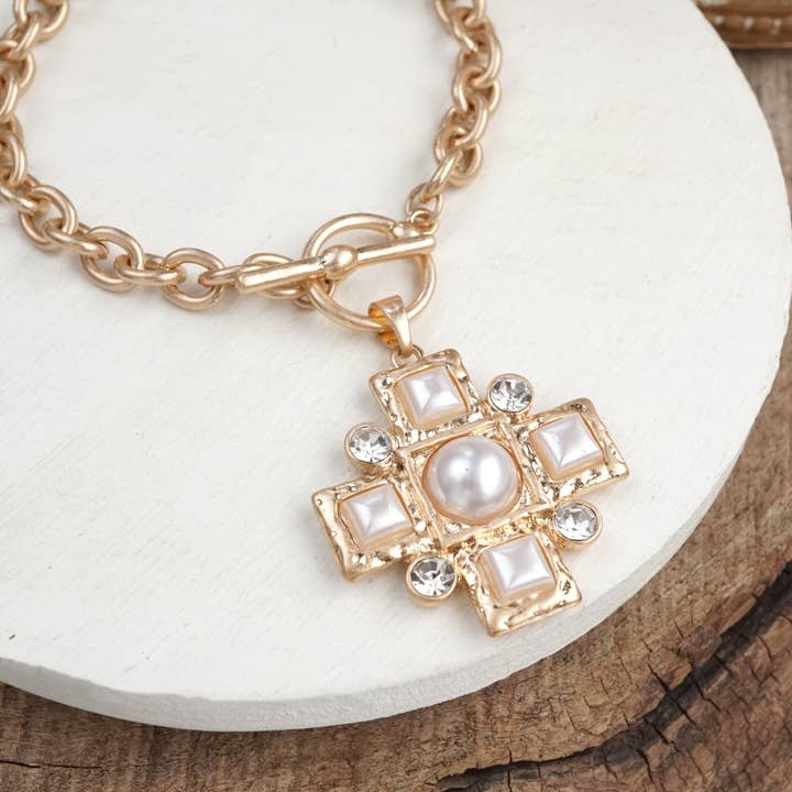 PennyLine inc - Wholesale Charm/Dangle Bracelet - Divine Gleam – Hammered Cross Toggle Bracelet with Pearls & Crystals3