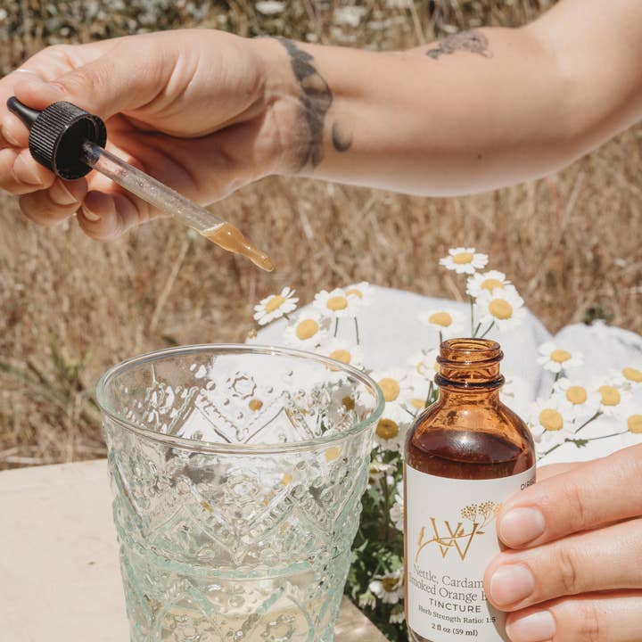 Wilderness Maven Apothecary - Wholesale Tincture - Nettle, Cardamom, Smoked Orange Bitters4