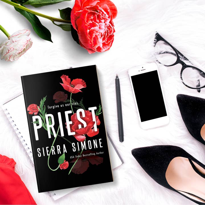 Sourcebooks - Wholesale Book - Adult - Priest (TP)