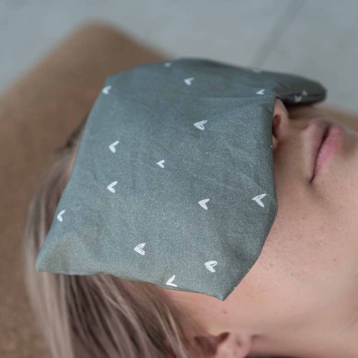 Cuscino per occhi con farro biologico e lavanda biologica a cuori matcha per la vendita all'ingrosso da parte di Tochter von Walter