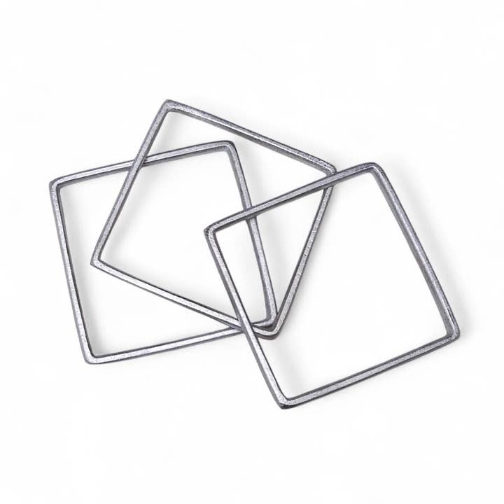 Box 3 Fine Handmade Square Bracelets – Ethical Jewelry in Recycled Aluminum from Laos for wholesale by No War Factory s.r.l.