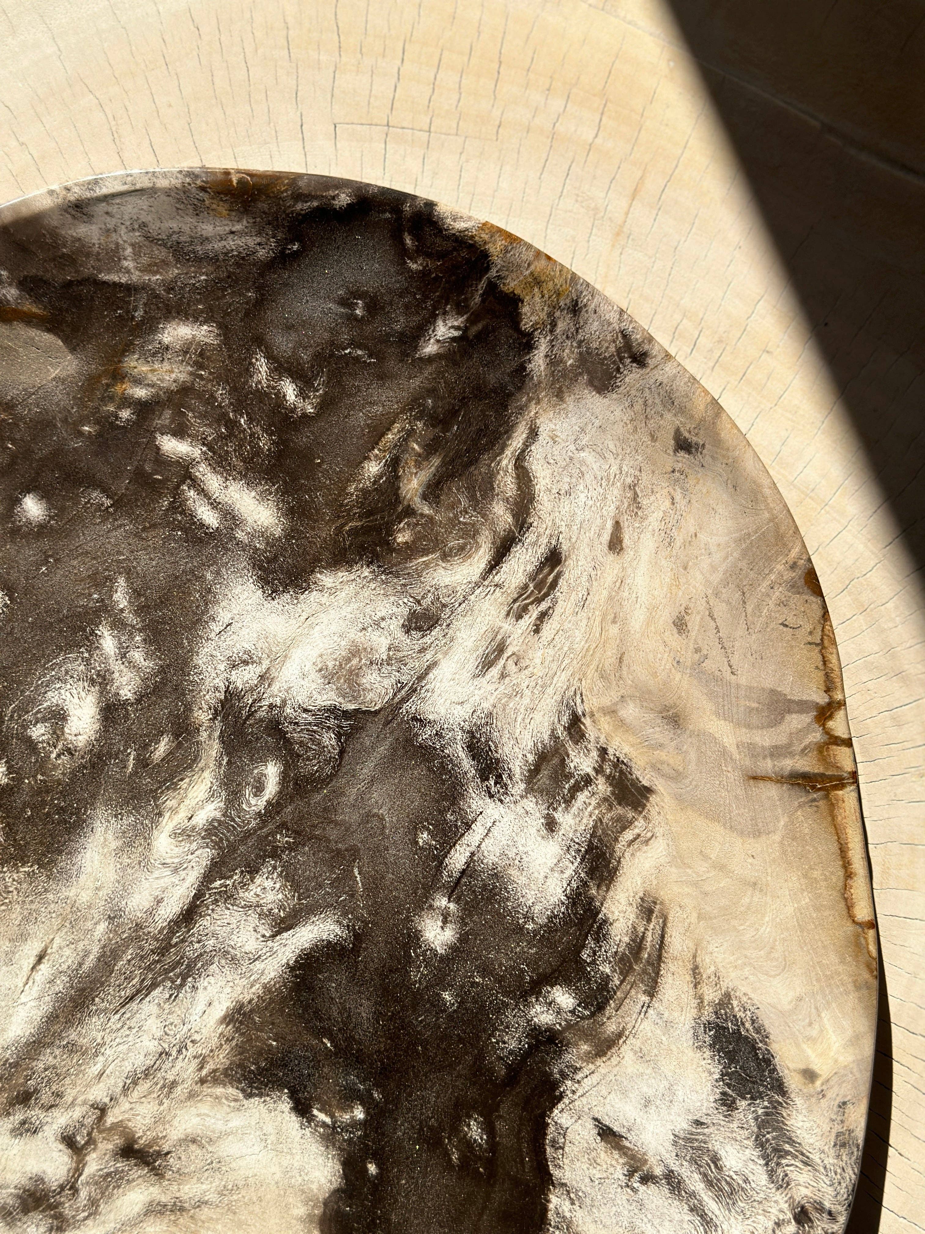 Office Objets - Vente Assiettes/plats/bols de décoration - Très grand vide poche ou plat en bois pétrifié47