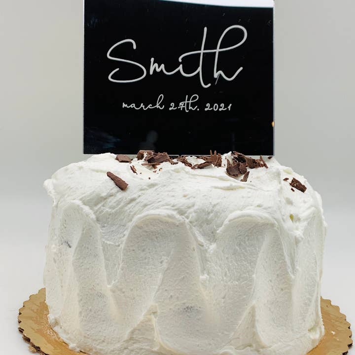 Decoración para tartas con nombre y fecha para venta al por mayor de Hazel Grove Customs