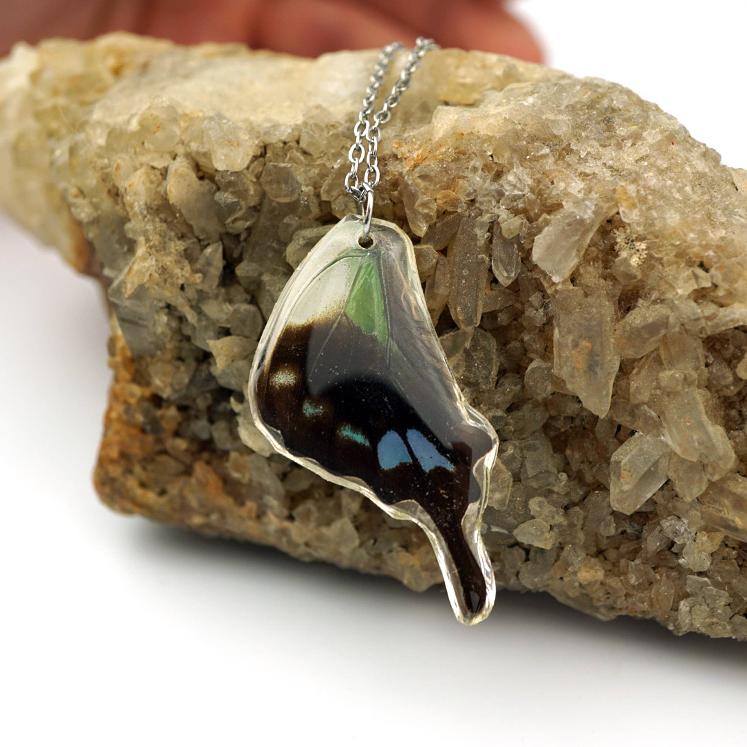 The Pretty Pickle – wholesale Pendant/charm necklace – Purple Spotted Hind Wing Necklace10