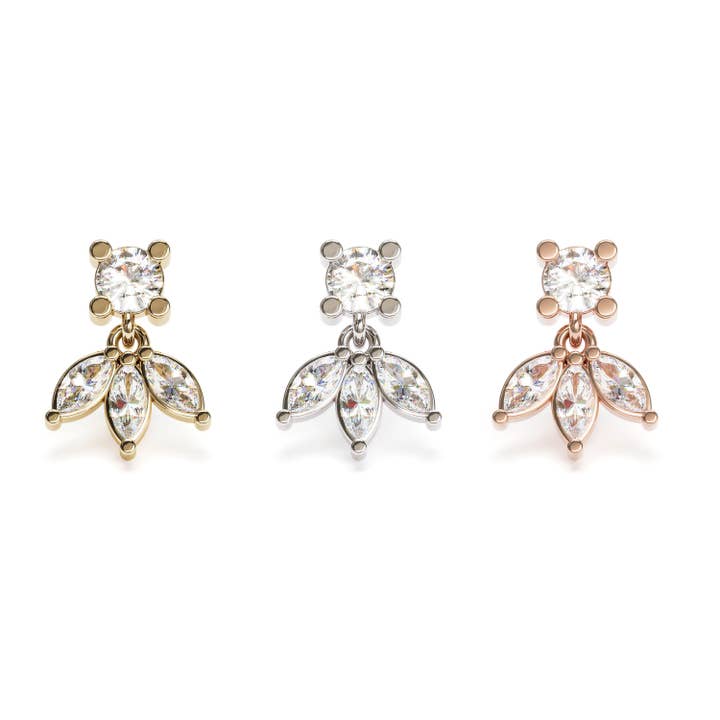 Pendentif en forme de lotus en or 14 carats avec motif marquise et diamant, bout sans fil pour la vente par Umanative Design