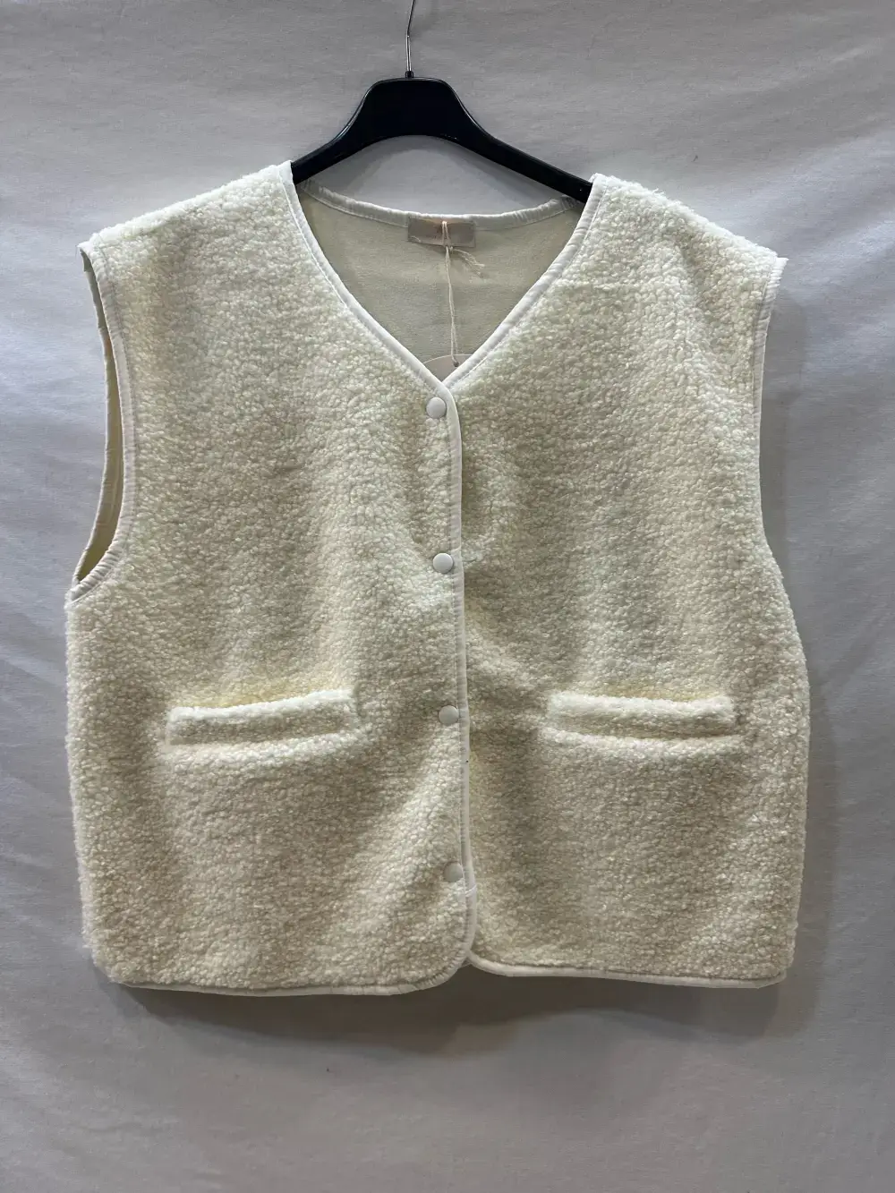 Mimi & Gogo - Wholesale Outerwear Vest - Women's - Plain Fleece Vest @3433_GiUniMoimoute0