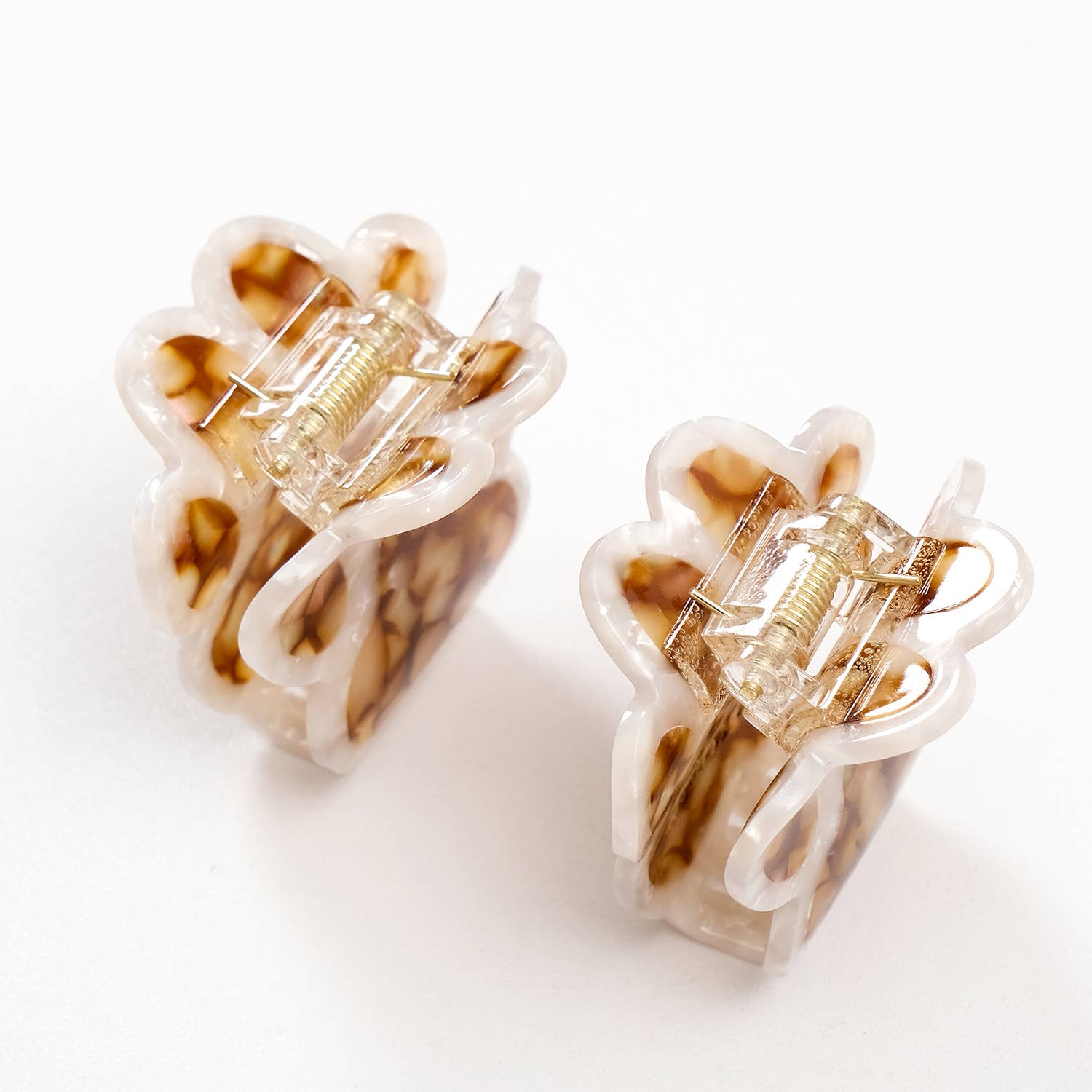 Adorro - Wholesale Hair Clip - Women's - Paw Print Claw Clip - Small 3