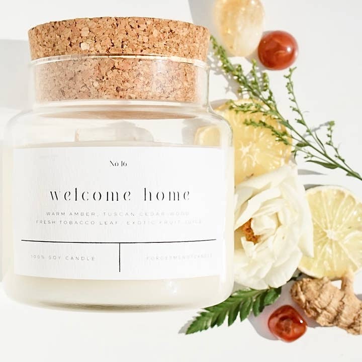 Welcome Home 660 ml glascandle – sælges som sæt med 3 for engroshandel hos Forget Me Not Candle