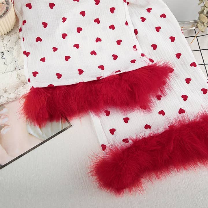 BLANC Ensemble de pyjama à imprimé cœur avec garniture en plumes en vente sur Faire8