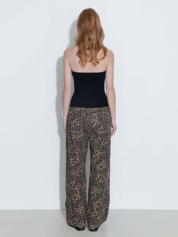 Sienna Leopard Wide Leg Denim Jeans for wholesale on Faire9