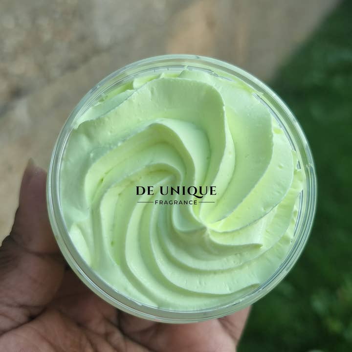 De Unique Fragrance – Großhandel Cremige Seife – Whipped Soap Sparkle 100 g Blaubeere/Savons Fouetté