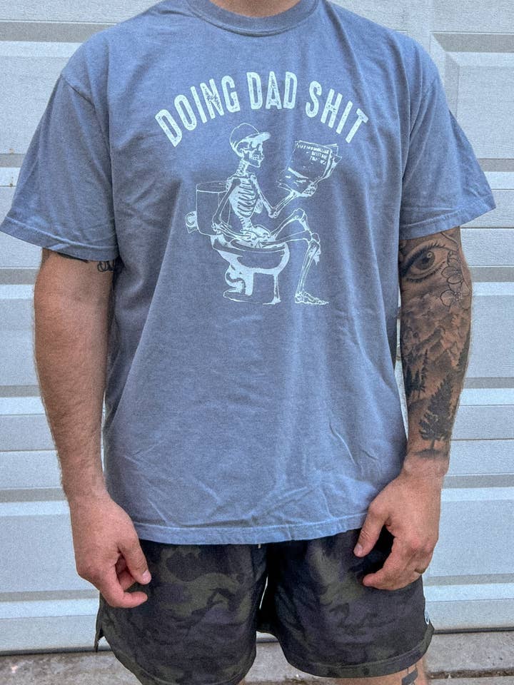 Chemise de fête des pères pour papa, cadeau de fête des pères pour papas, cadeau amusant pour un nouveau papa, chemise de papa amusante pour fille, meilleur cadeau pour papa, cadeau amusant pour la vente par Little Mama Made It