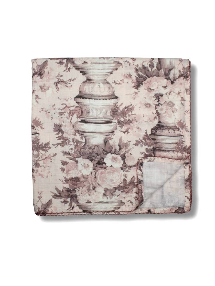 Vintage lyserød blomstersøjler muslintæppe for engroshandel hos Little Threads