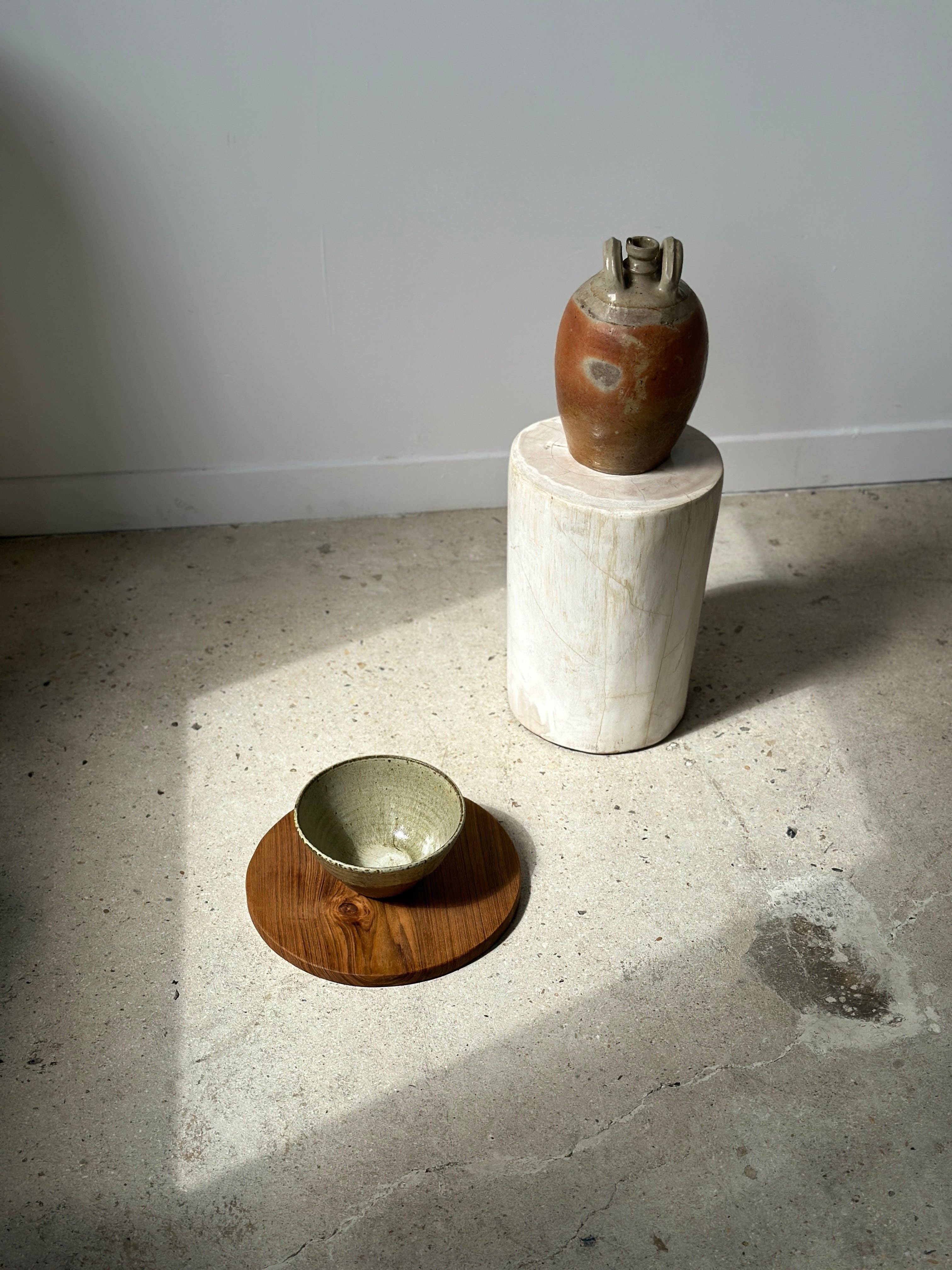 Office Objets – wholesale Skärbräda – Rund skärbräda i urholkad teak D:3064