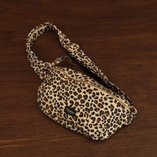 Love Explorers - Wholesale Belt Bag - Women's - Banana bag - beige leopard1