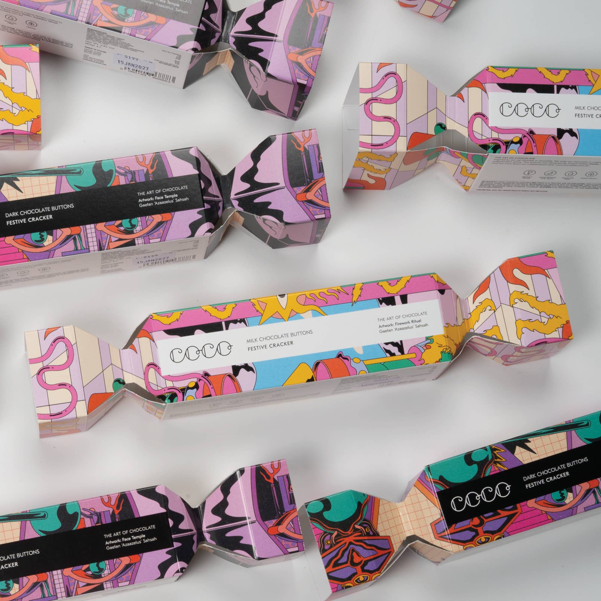 COCO Chocolatier [No duties when shipping to US!] – wholesale Chocolate box – Festive Cracker - Dark Chocolate Buttons3