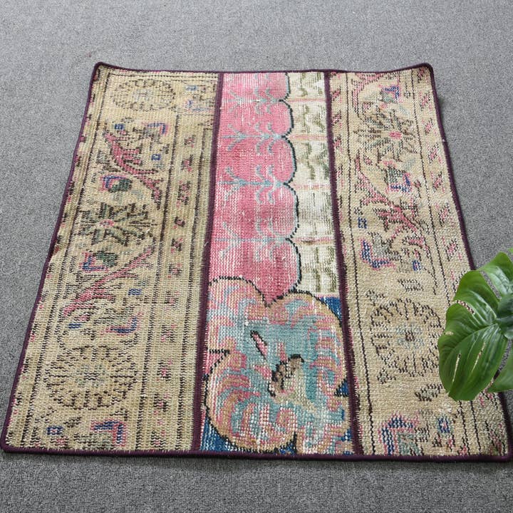 Vintage lyserød tæppe, 2,2x2,8 ft håndlavet område tæppe for engroshandel hos Vintage Rugs Loom