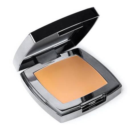 AJ CRIMSON DUAL SKIN CREMÉ FOUNDATION for wholesale by AJCRIMSON Beauty