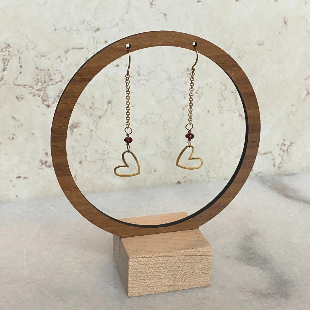 Seeds - Vendita all'ingrosso Orecchini pendenti - Orecchini a cuore in oro opaco | ciondolo in ottone con pietre semipreziose3