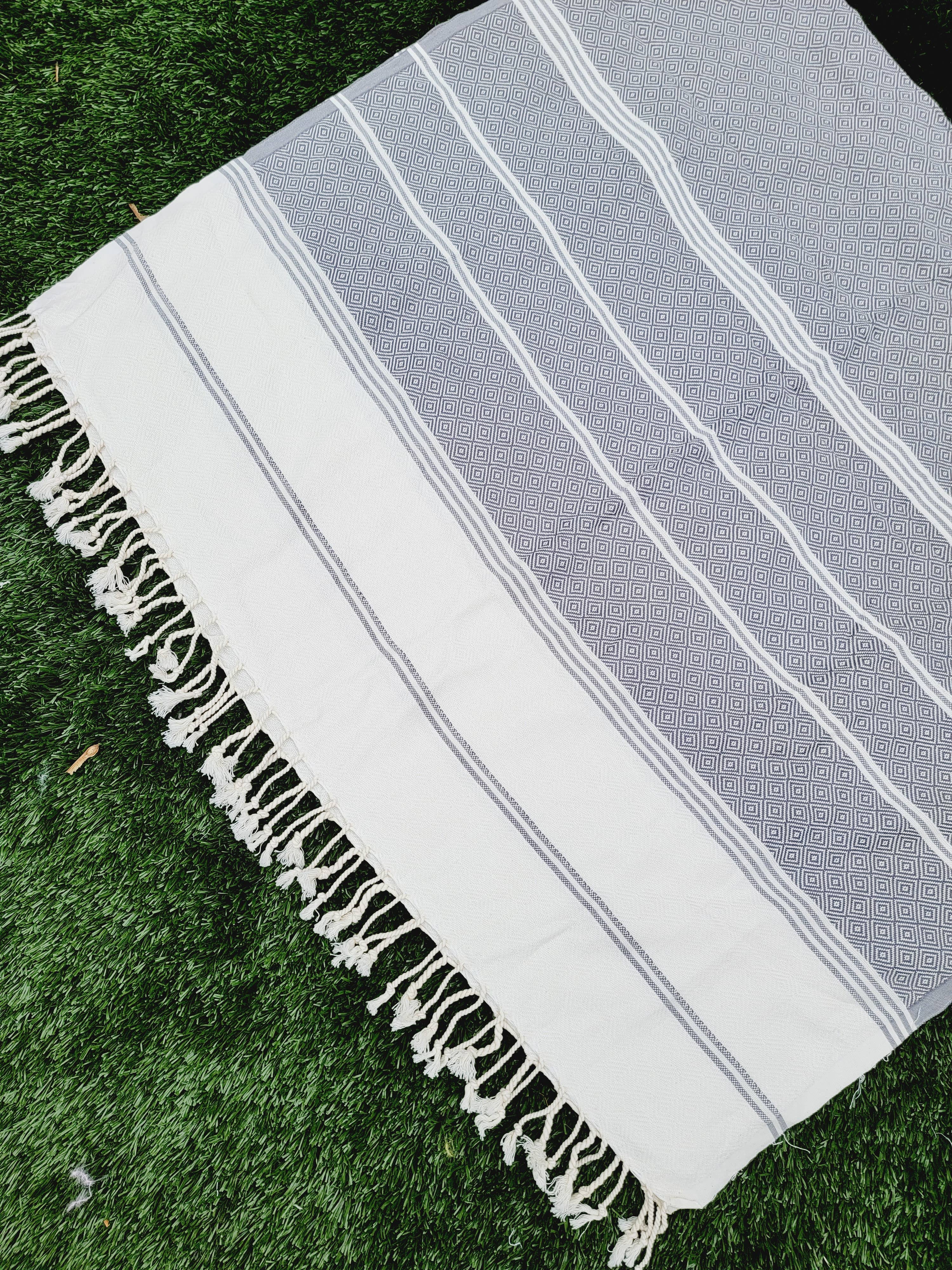 EBRU Home - Wholesale Beach Towel - 10 Sand proof Towel Throw set, Assorted colors DEAL23