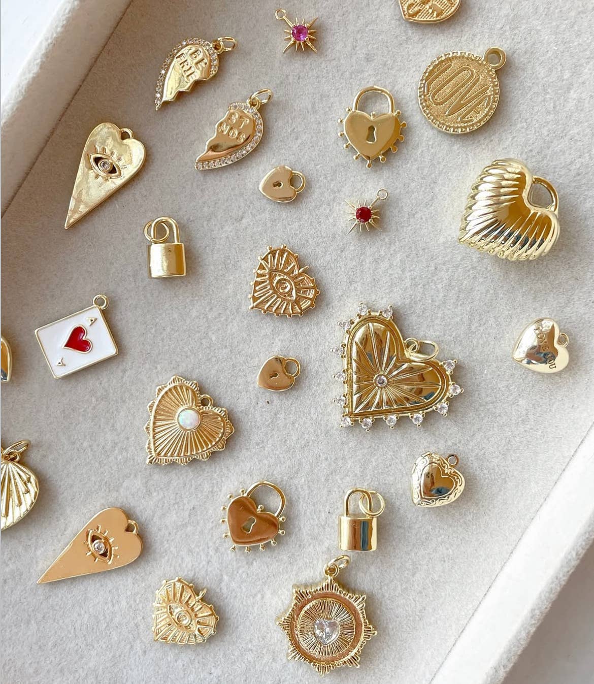Goldie Charm Bar - Wholesale Individual Charm/Pendant - Charm Bundle: Assorted Love Charms0