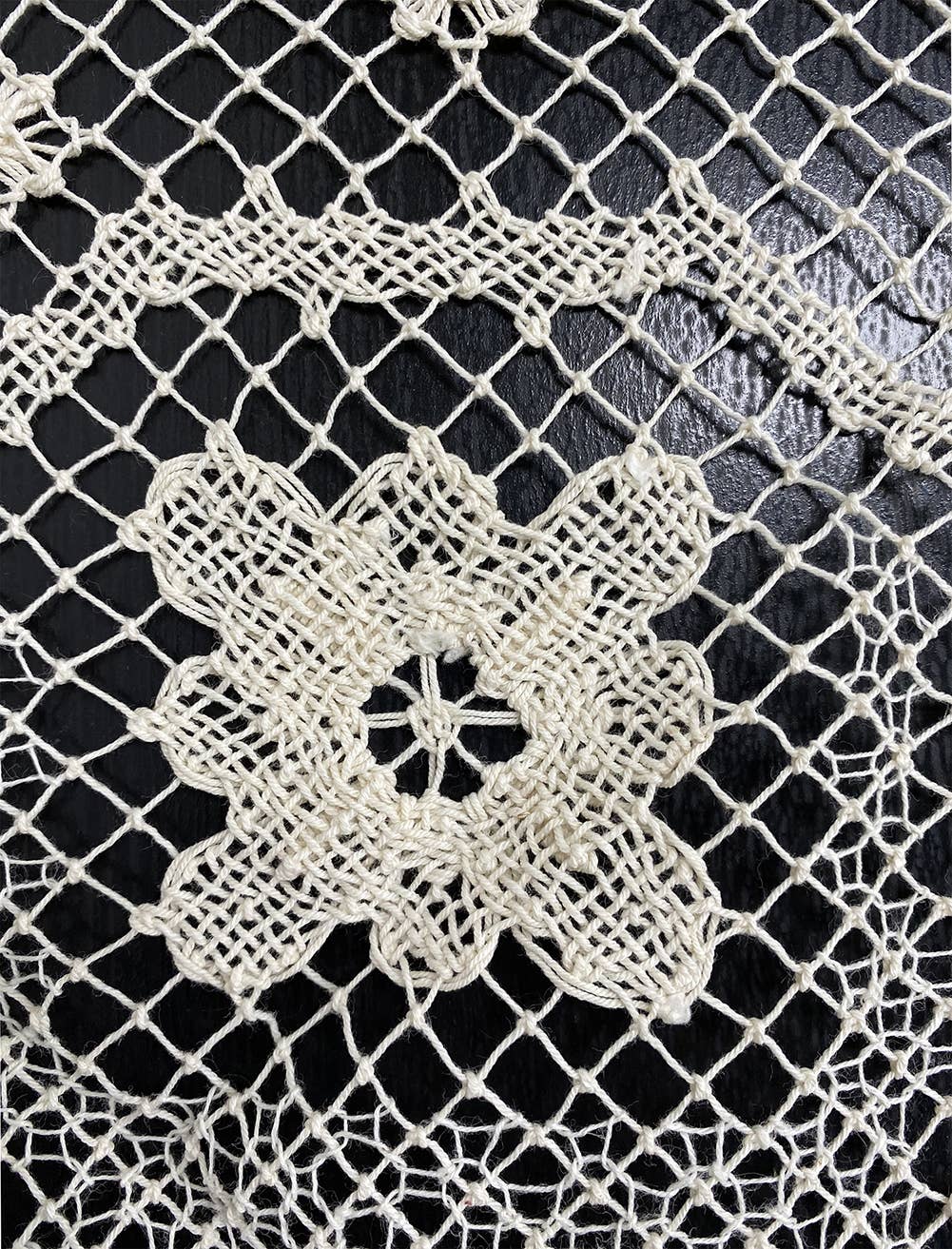 Fennco Styles - Wholesale Tablecloth - Handmade Allover Tuscany Lace Tablecloth - 36" Round1