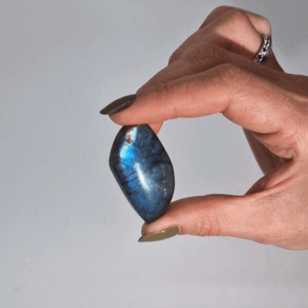Ancient Wisdom – wholesale Spiritual stone/crystal – Madagascar Labradorite Leaf Stones1