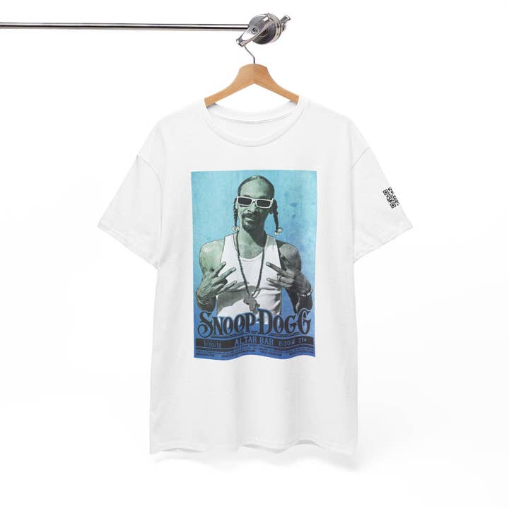 TheKingShirt - Wholesale Graphic Sweatshirt - Women's - Snoop Dogg Retro Hip-Hop T-Shirt - Vintage Concert Apparel