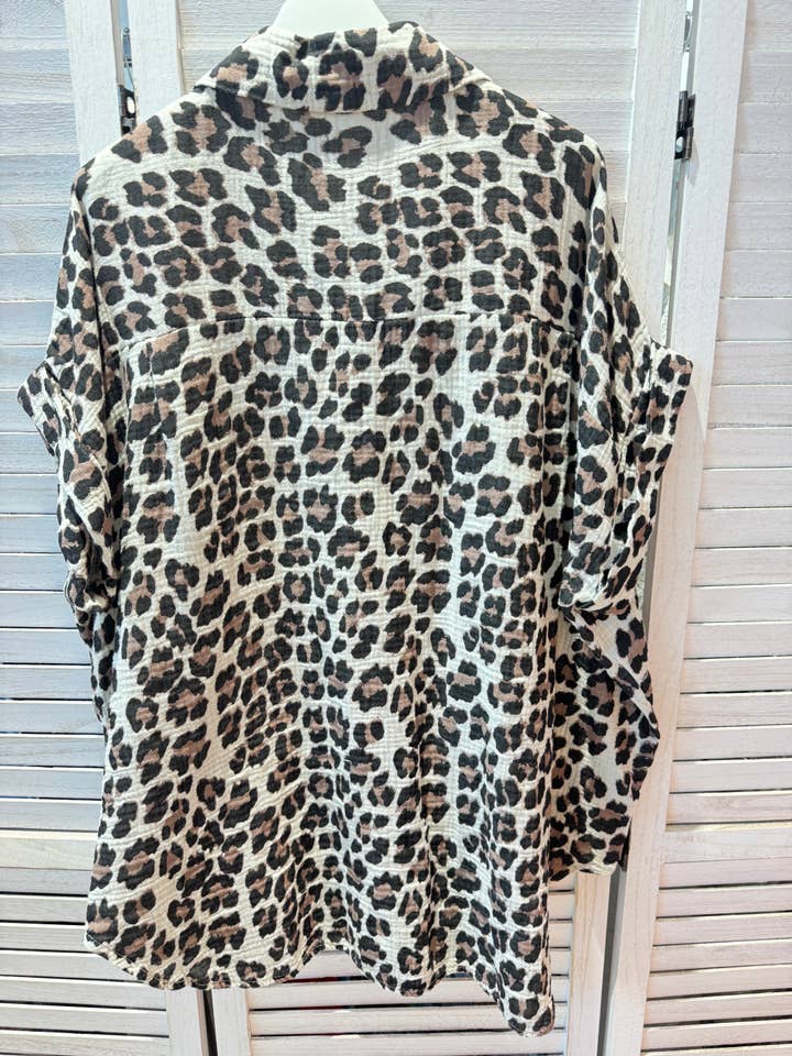 VICTORIA&ISAAC - Wholesale Button Down Shirt - Women's - Leopard Print Blouse - M1195 Leop4