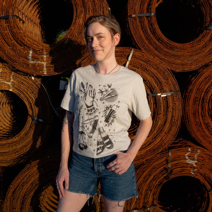 heycolanda studio - Wholesale Screen Printed T-Shirt - Women's - Sapphic Flash Short Sleeve3