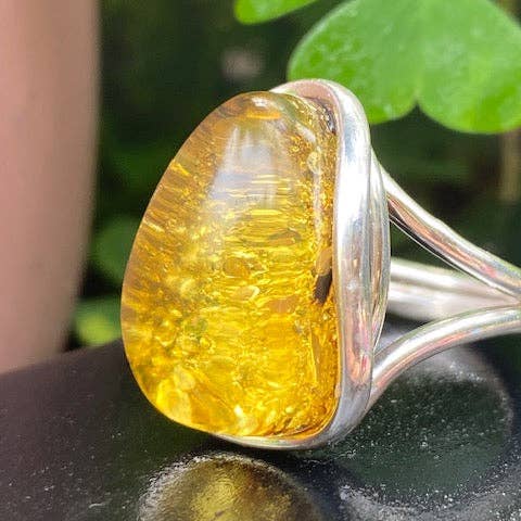 Grøn rav ring for engroshandel hos Amber House