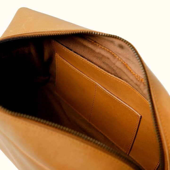 Cognac Avery Dopp Kit for wholesale on Faire2