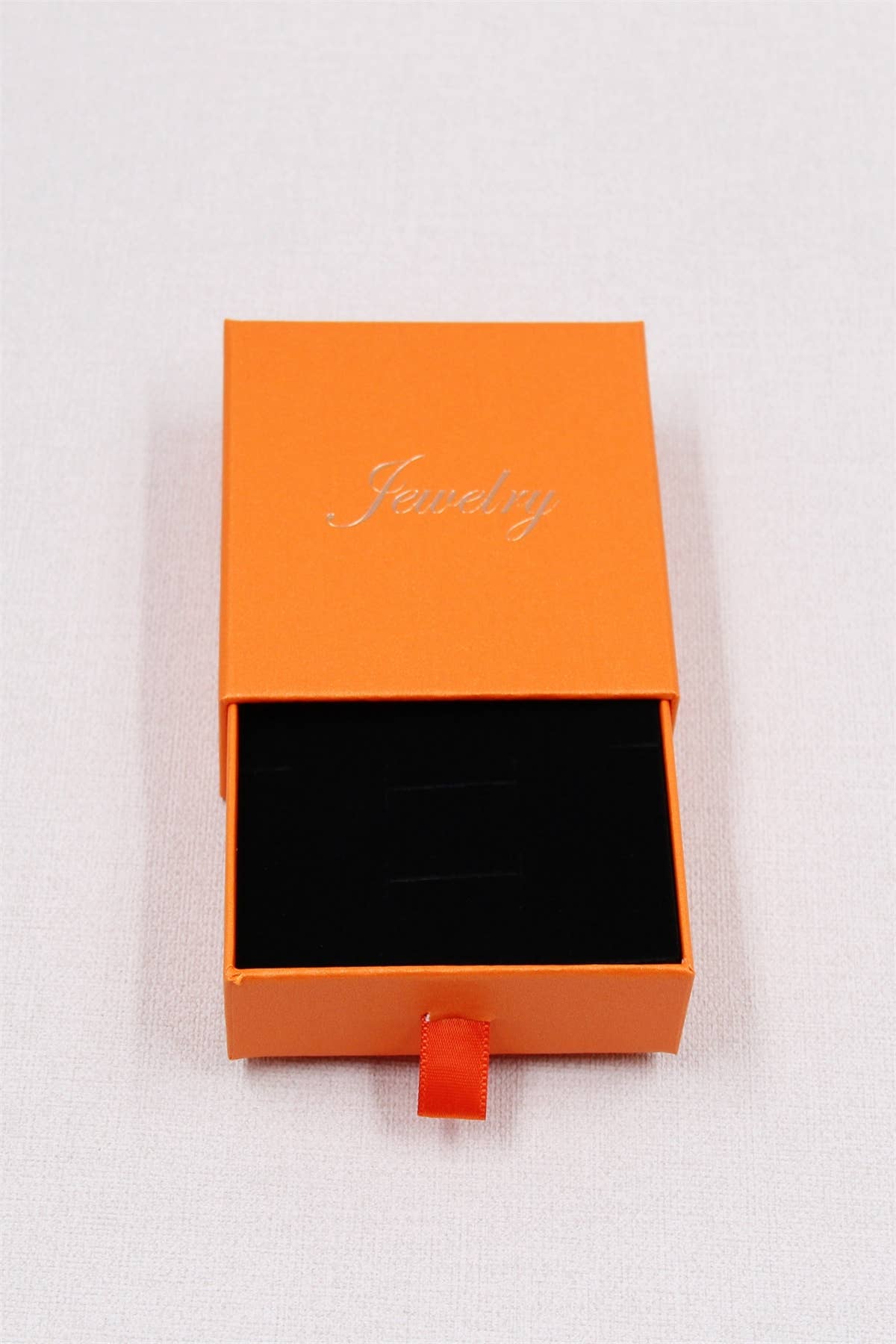 BELLISSIMA BIJOUX - Wholesale Jewelry Box/Organizer - Compact Jewelry Box - Elegance and Practicality10