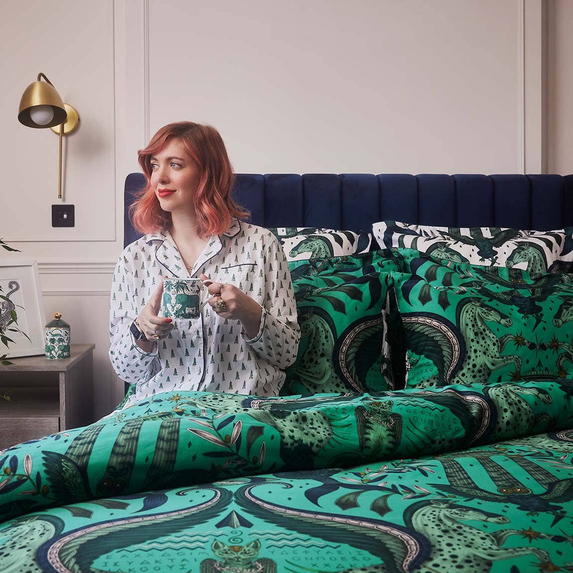 Peacock White Odyssey Bedding Set - UK/EU Sizing for wholesale on Faire13