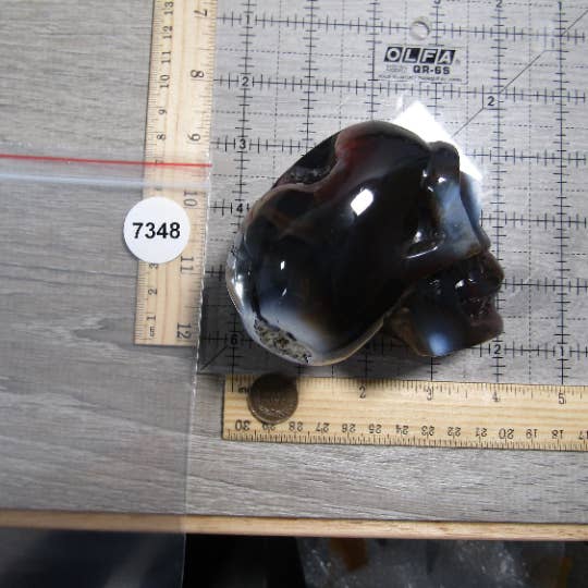 Keystone Crystals – Großhandel Spiritueller Stein/Kristall – Großer Edelstein-Schädel für Kristallfachgeschäfte und Geschenkeläden1