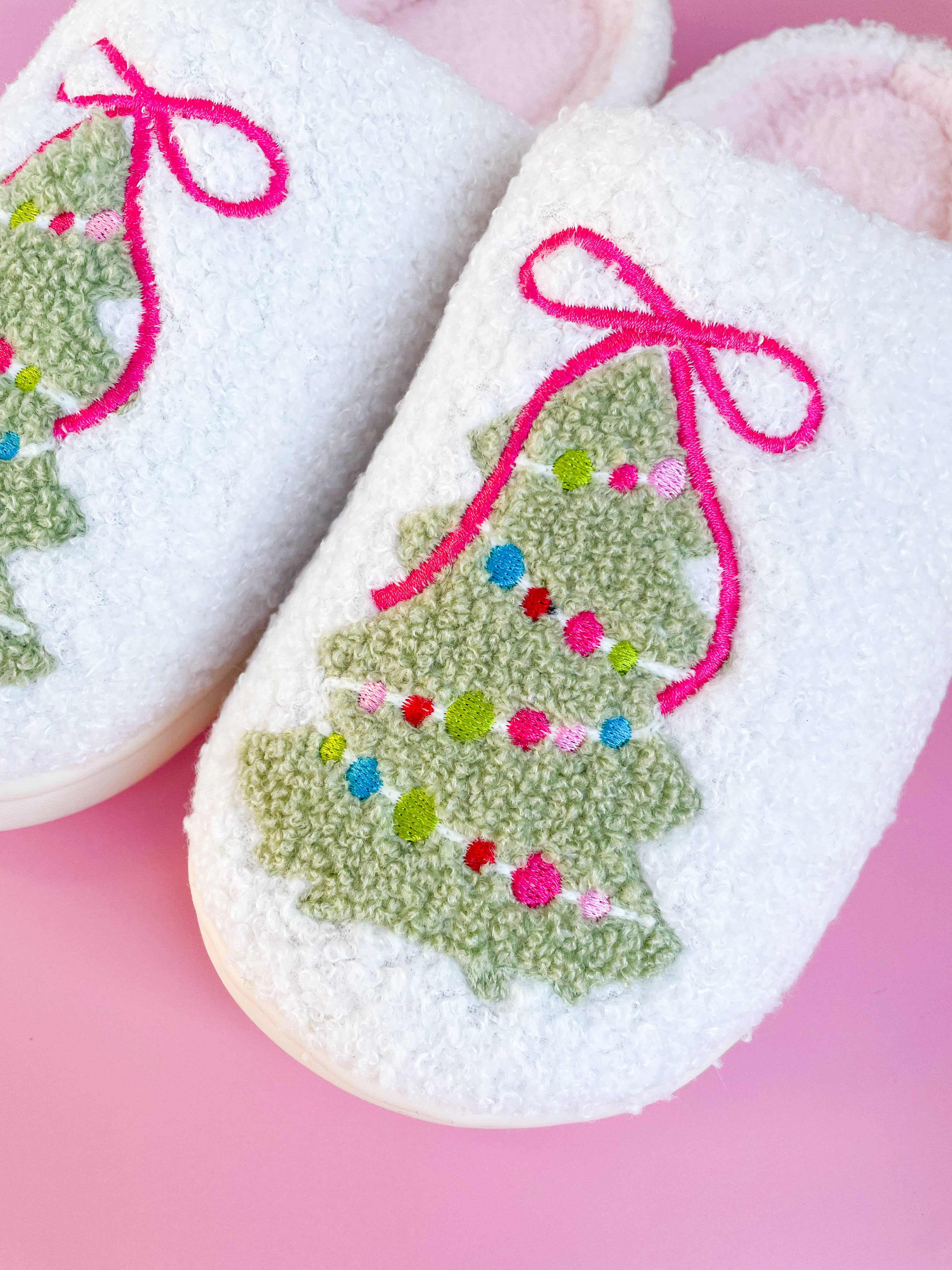 Rock Paper Scissors – wholesale Slippers – Women's – Pink Bow Christmas Tree Slippers - Adult - 4 sizes4