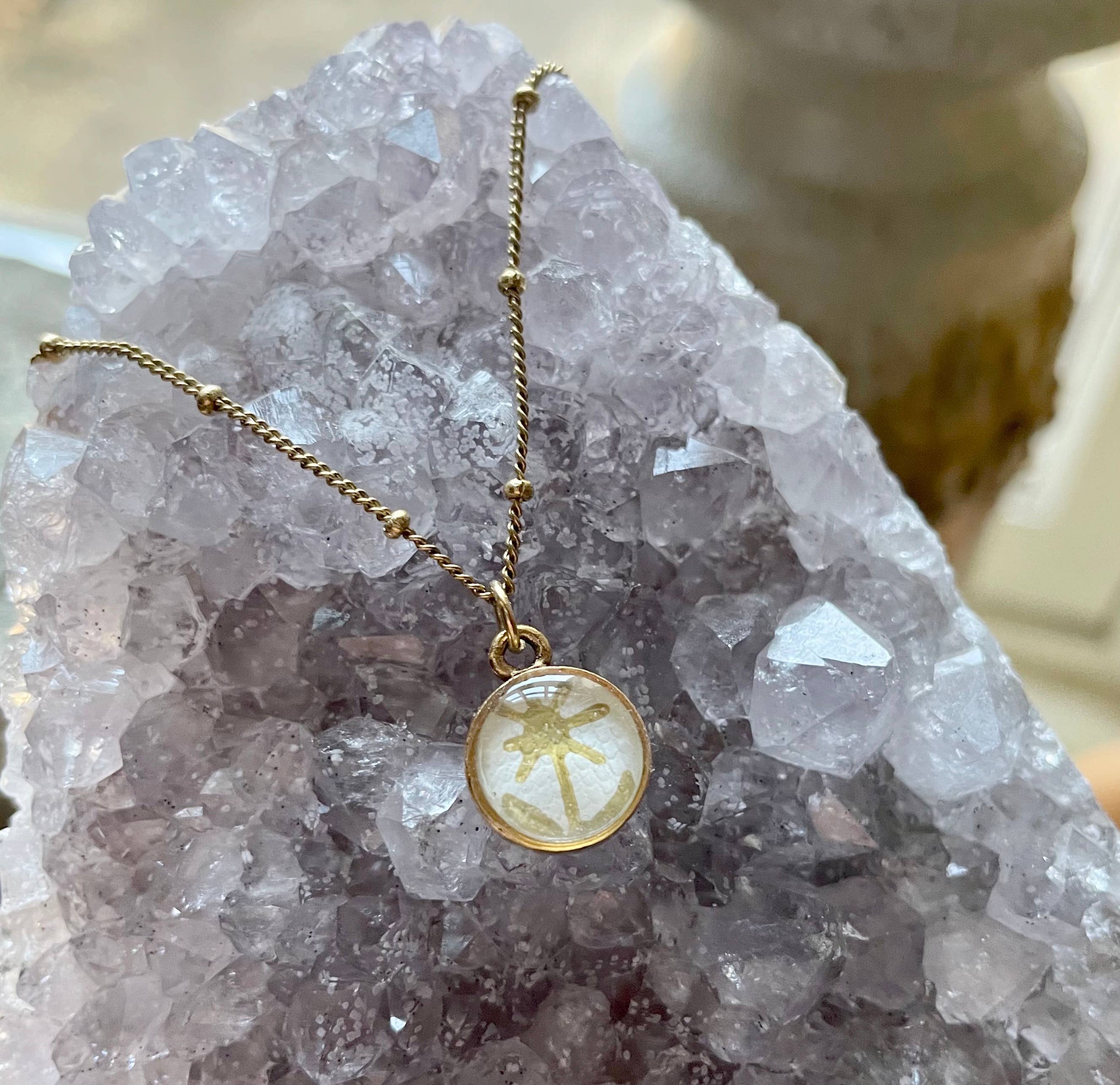 joeyfivecents - Wholesale Pendant/charm necklace - Tiny gold pendant flower necklace - whimsical, garden inspo2