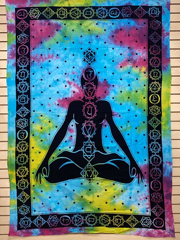 7 chakras et tapisserie de yogi méditant pour la vente par Katmandu Trading Co.