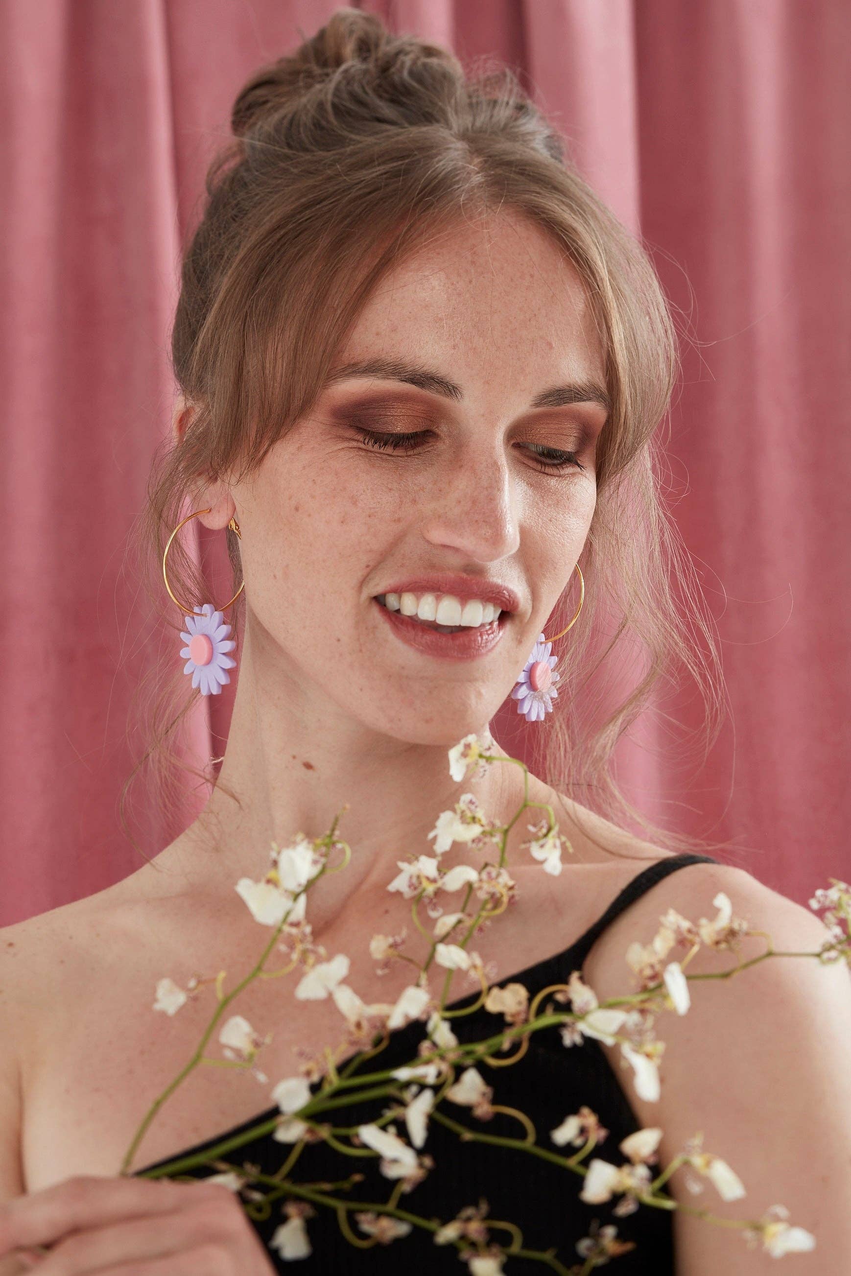 Emeldo - Wholesale Hoop Earrings - Daisy Hoops // Select Daisy Colour + Hoop19